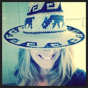 Meet your Posher, Claire